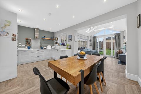 4 bedroom detached house for sale, Riverside View, Horsforth, Leeds, West Yorkshire, LS18