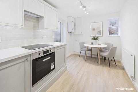 3 bedroom end of terrace house for sale, Austins Mead Bovingdon, Hemel Hempstead, HP3