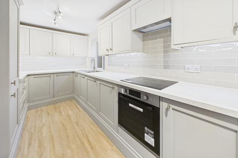 3 bedroom end of terrace house for sale, Austins Mead Bovingdon, Hemel Hempstead, HP3