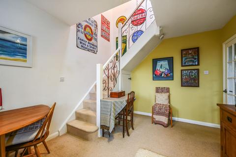 2 bedroom property for sale, New Road, Rotherfield, TN6