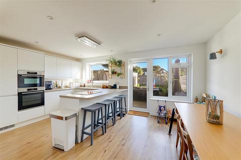 3 bedroom semi-detached house for sale, Upton Road, Worthing, BN13