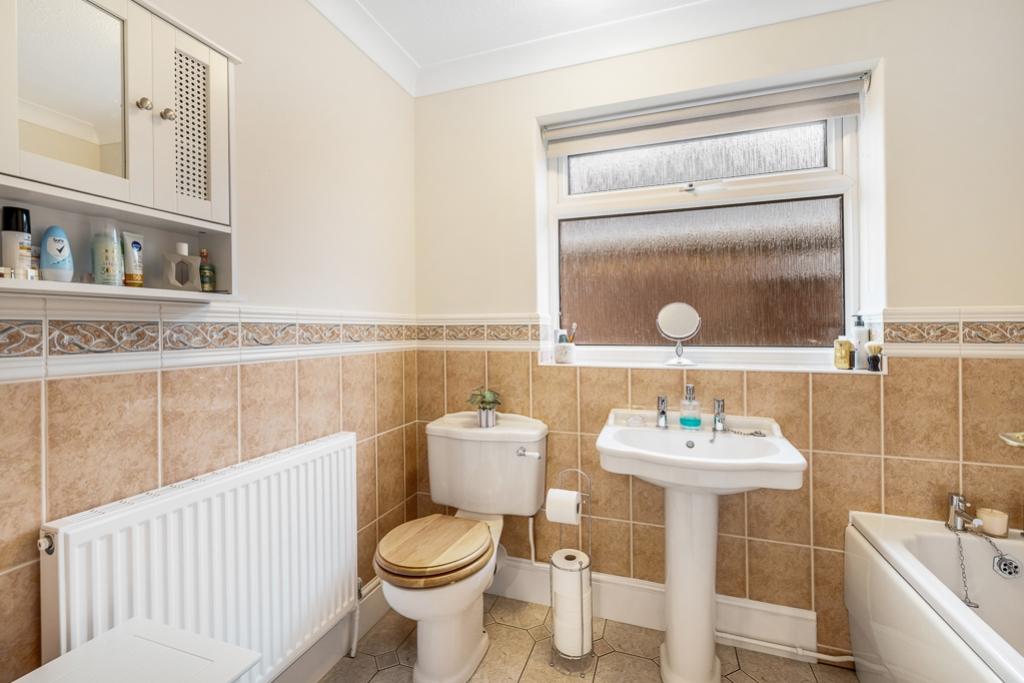 14 Manor Drive (Holbeach)-16