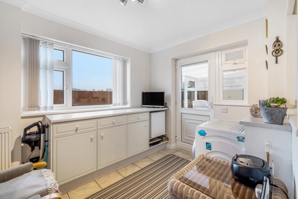 14 Manor Drive (Holbeach)-21