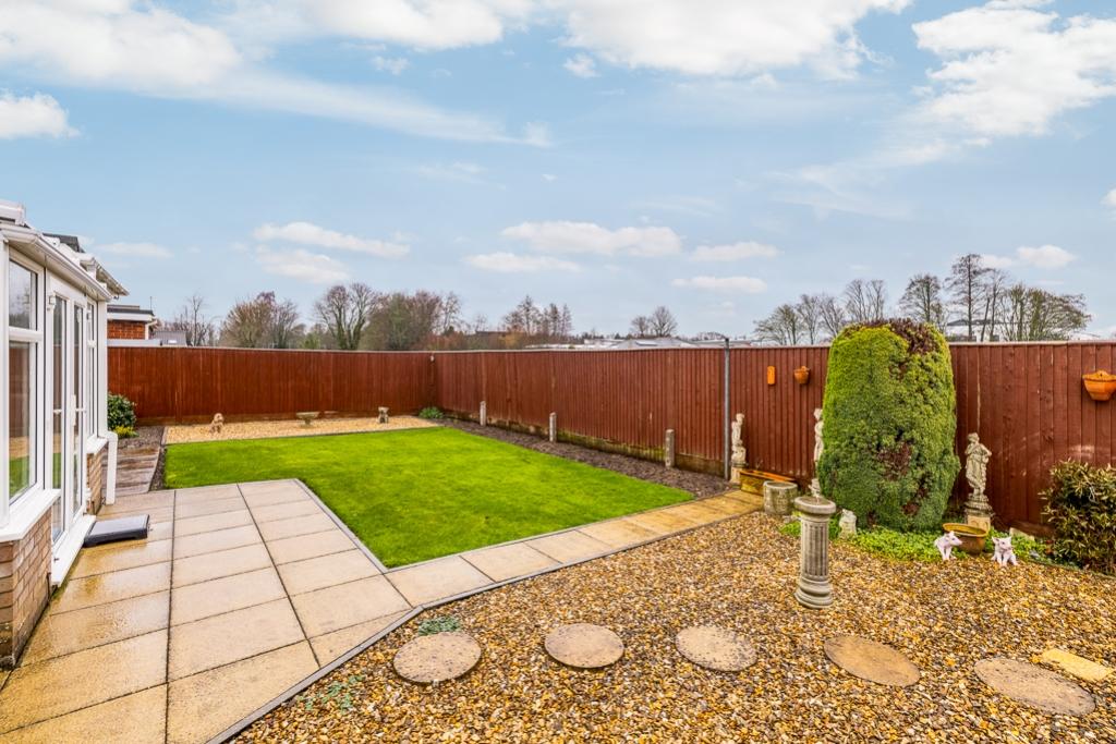 14 Manor Drive (Holbeach)-13