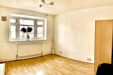 1 bedroom flat to rent, Headstone Garden, HA2