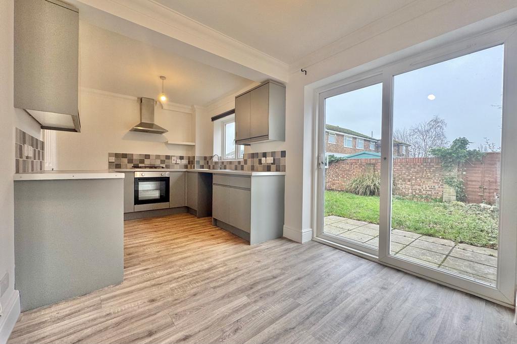 Kitchen 1