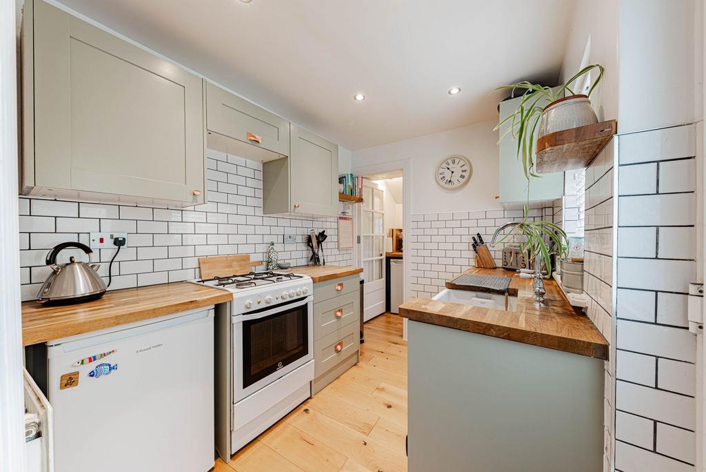 Kitchen (2)