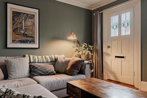 2 bedroom terraced house for sale, Minster Road, Faversham, ME13
