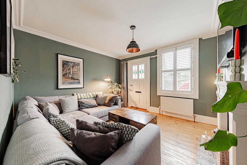Living Room (4)