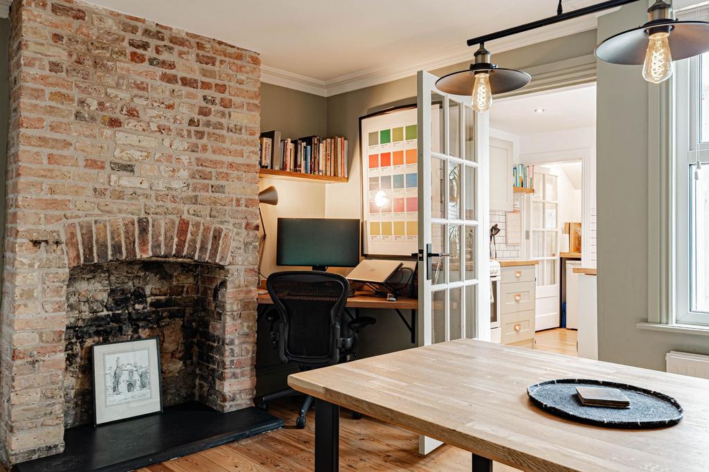 Dining Room (4)