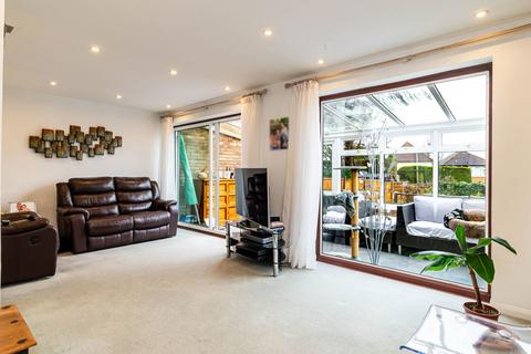 3 bedroom terraced house for sale, Kempton Walk, Croydon CR0