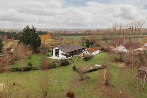 undefined, Substantial Barn Conversion with Self-Contained Annexe in Ovington