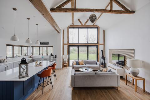 undefined, Substantial Barn Conversion with Self-Contained Annexe in Ovington