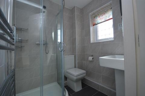 undefined, Averhill, Worsley, M28