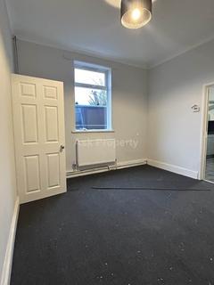 2 bedroom terraced house to rent, Bowling Street, Mansfield