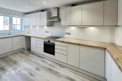 3 bedroom semi-detached house to rent, Maude Close New Romney TN28