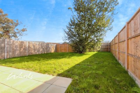 3 bedroom semi-detached house to rent, Maude Close New Romney TN28