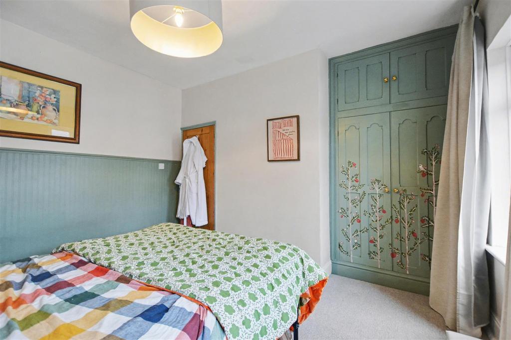 Bedroom 1 3.jpeg