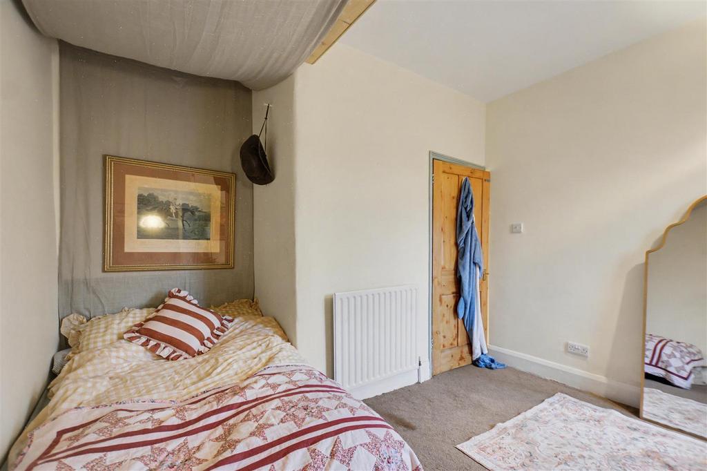 Bedroom 2 2.jpeg