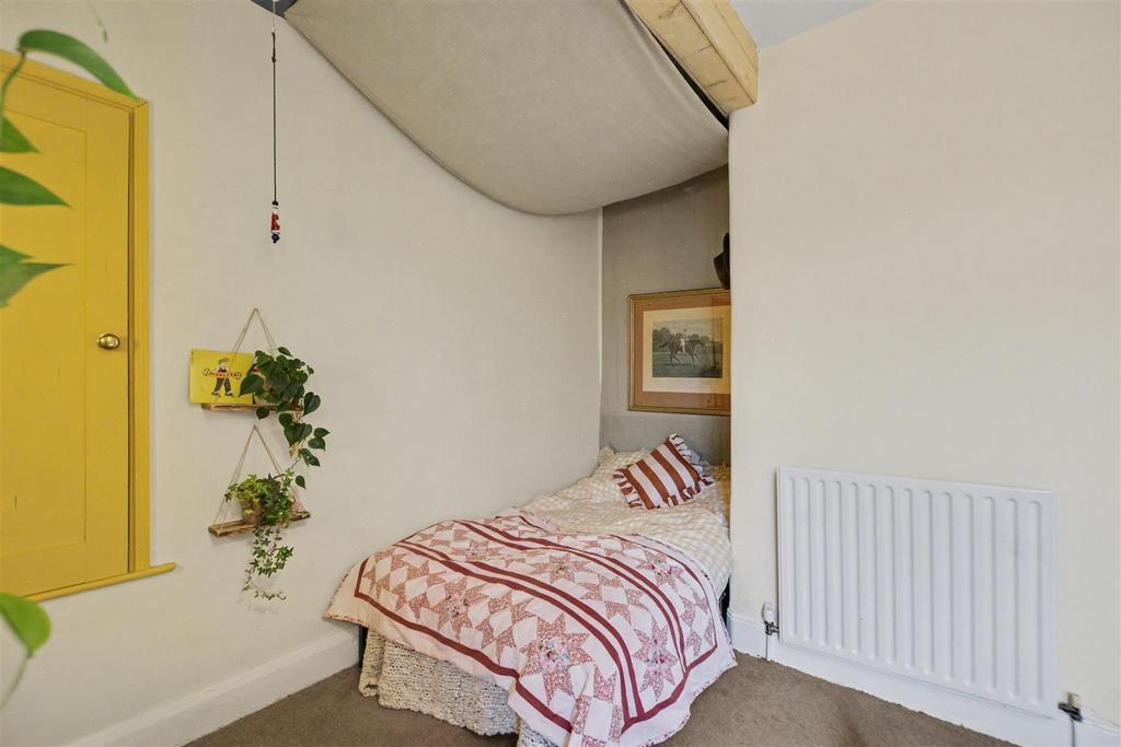Bedroom 2 3.jpeg