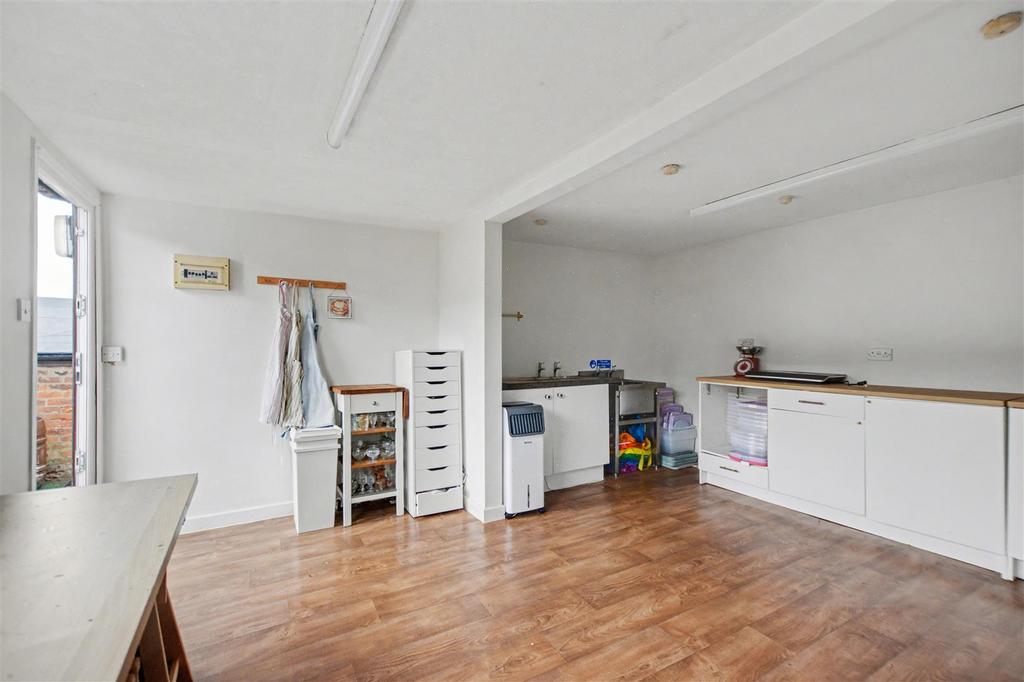Garden Room 2.jpeg