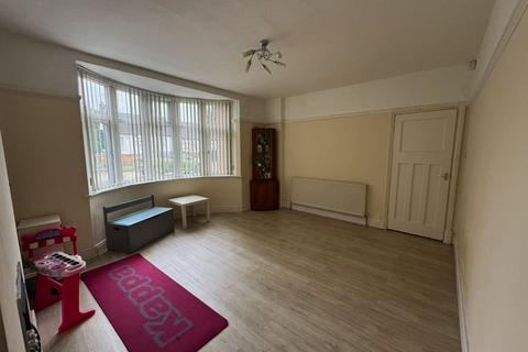 3 bedroom detached house for sale, Brook Road, Leicester, LE5