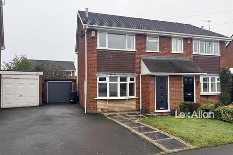 3 bedroom semi-detached house for sale, Marine Crescent, Stourbridge