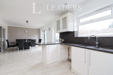 undefined, Blenheim Crescent, Luton, Bedfordshire, LU3