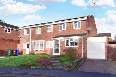 3 bedroom semi-detached house for sale, Hillside Close, Banbury OX16