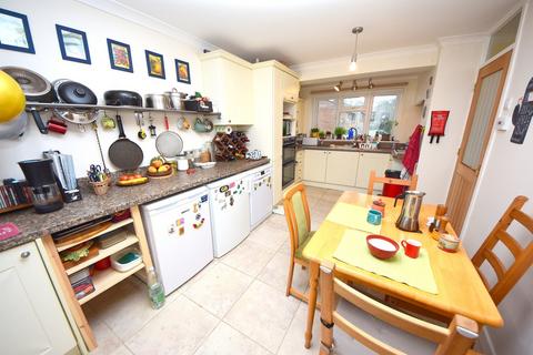 3 bedroom semi-detached house for sale, Hillside Close, Banbury OX16