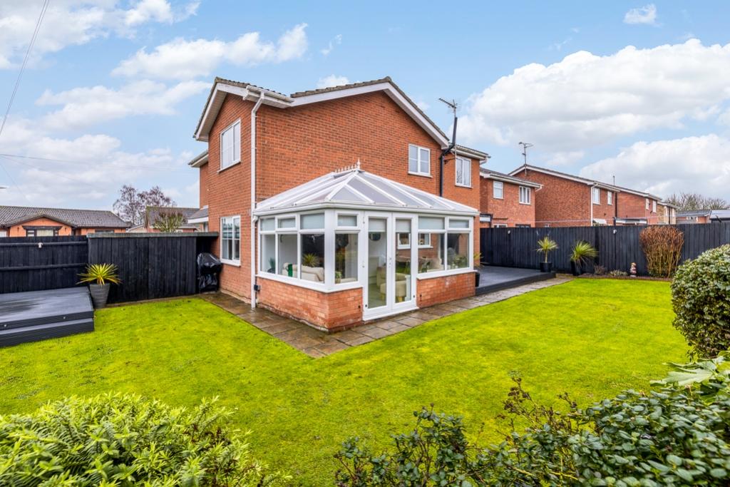 12 Fenland Walk (Holbeach)-11