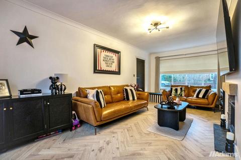 undefined, Hillfoot Crescent, Stockton Heath WA4