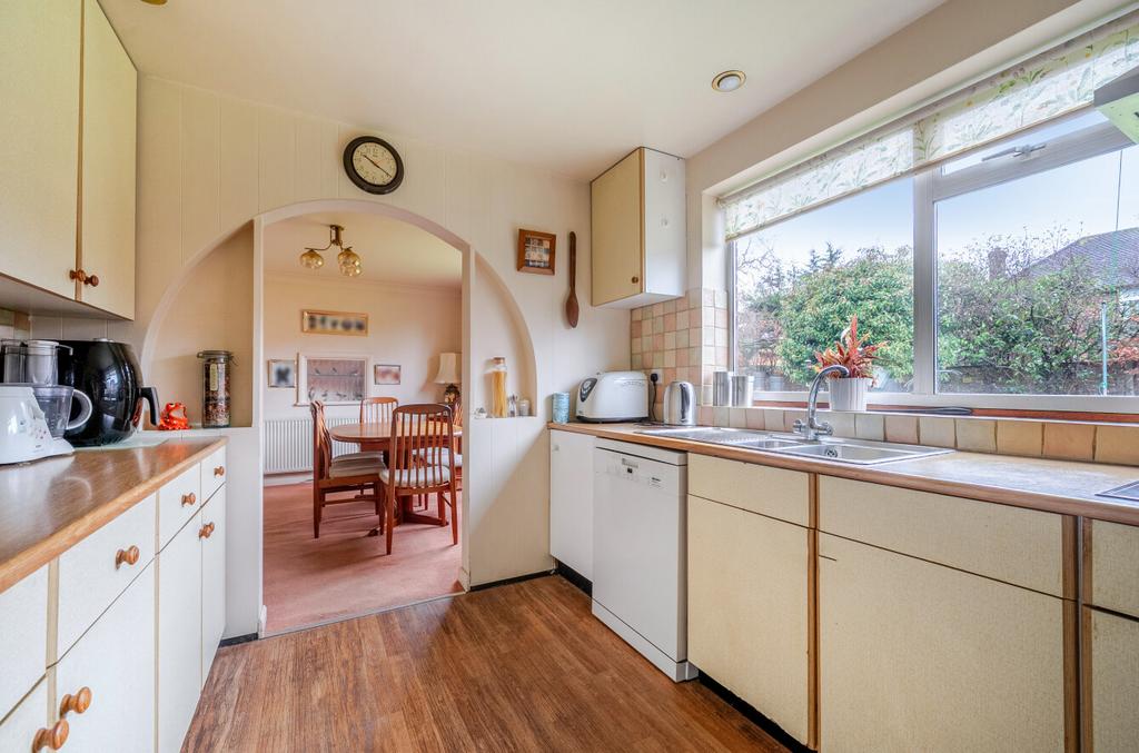 1403770-1-697893e...