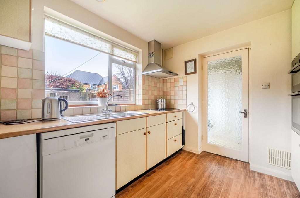 1403770 2 6978940...