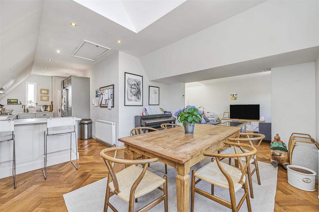 James Anderson - Sheen Lane London  SW14 8 HY 8.JPG