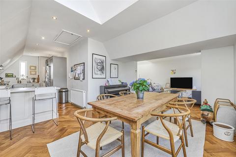 3 bedroom flat for sale, Sheen Lane, East Sheen, SW14