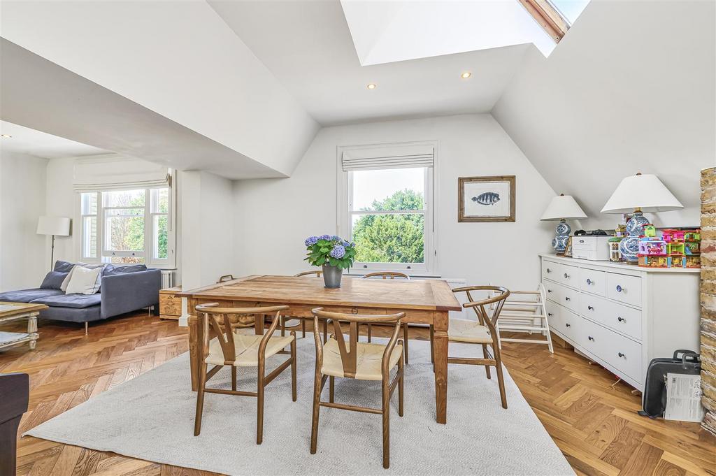 James Anderson - Sheen Lane London  SW14 8 HY 10.JP