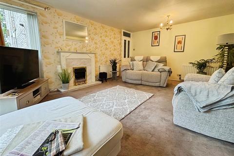 undefined, Bolton Court, Bradford BD2