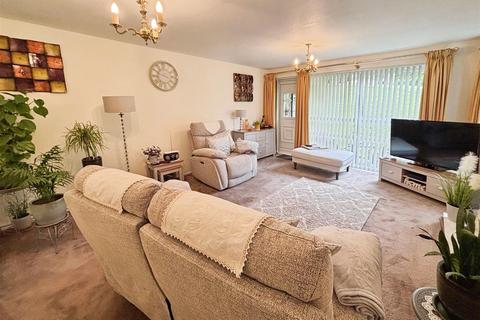 undefined, Bolton Court, Bradford BD2