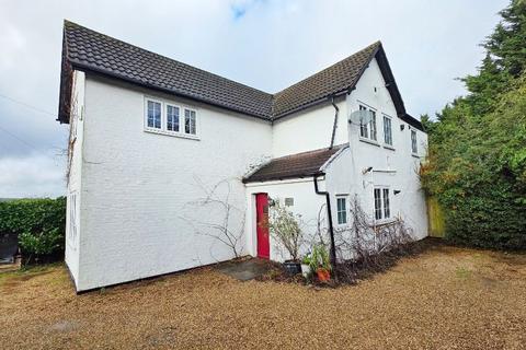 4 bedroom detached house for sale, Carpenders Avenue, Carpenders Park