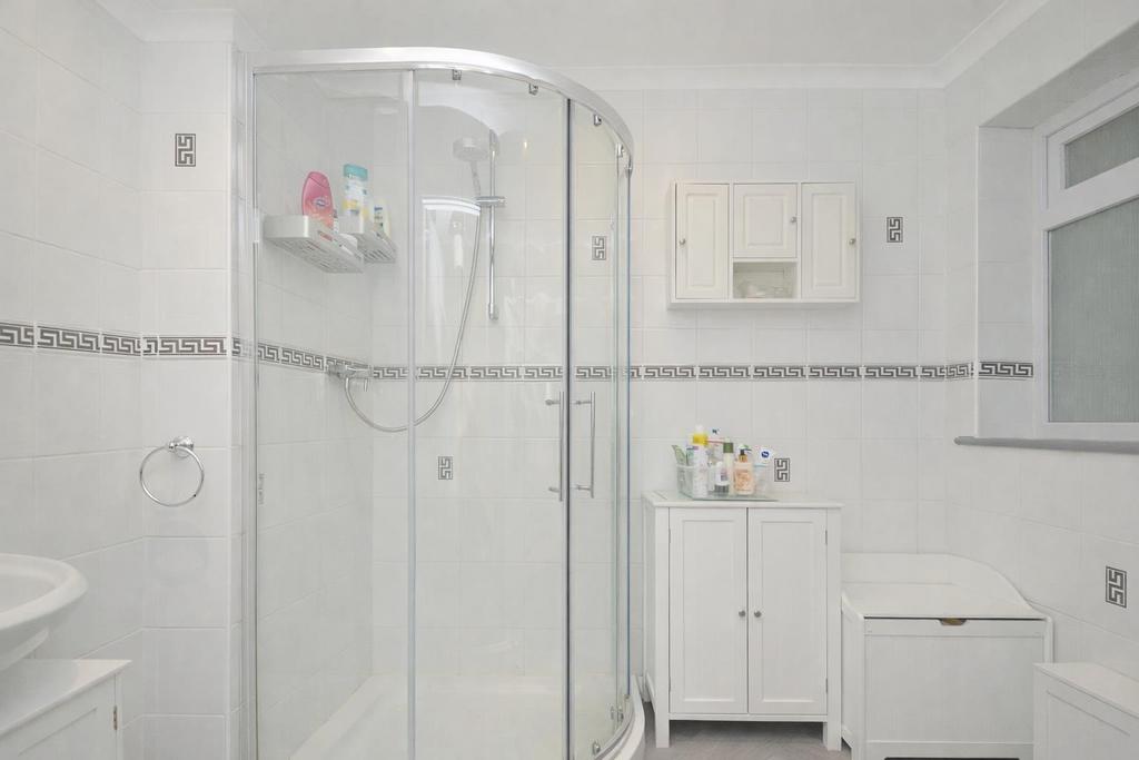 Shower Room.jpg