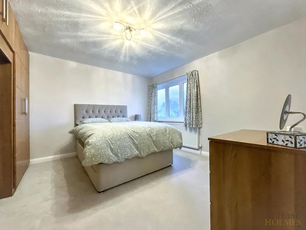 Bedroom 2 (Rear)