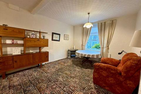 undefined, Porth CF39