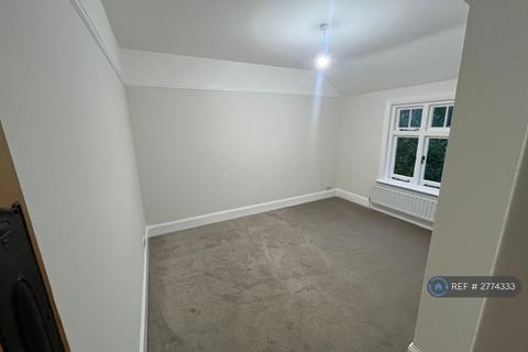 3 bedroom semi-detached house to rent, Yeoman Lane, Bearsted, Maidstone, ME14