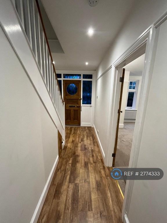 Entrance And Hallway