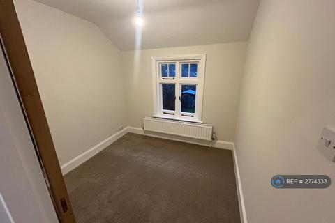 3 bedroom semi-detached house to rent, Yeoman Lane, Bearsted, Maidstone, ME14