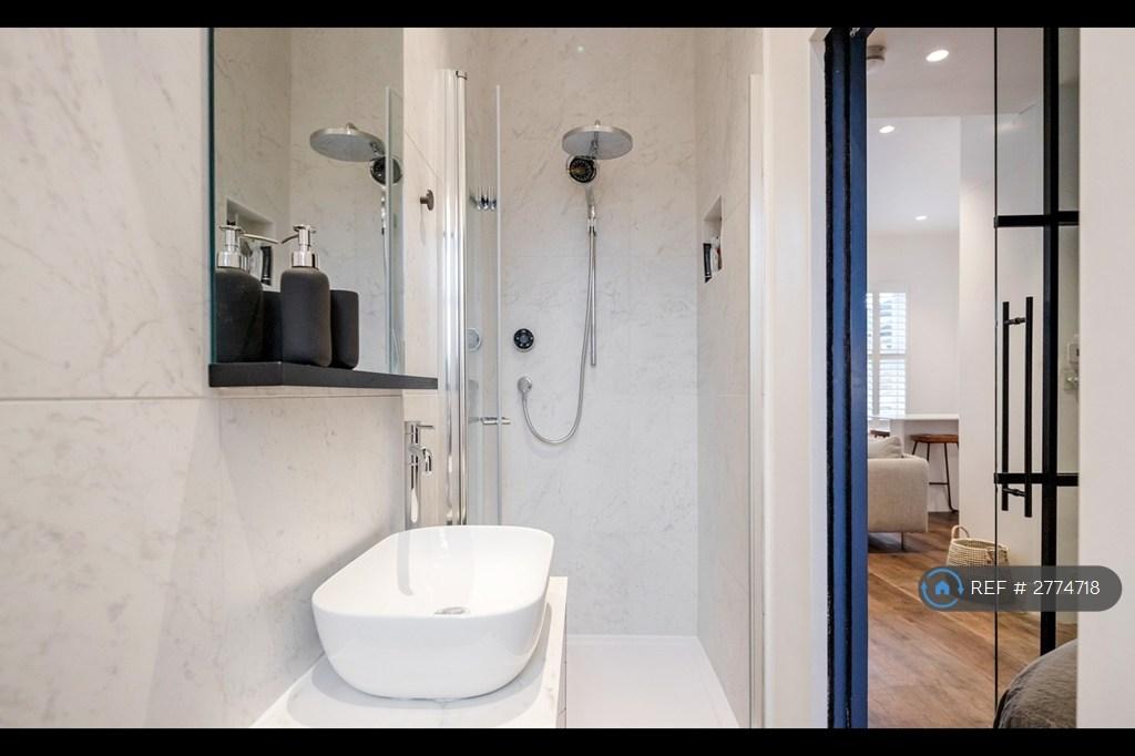 Bathroom With Power Shower