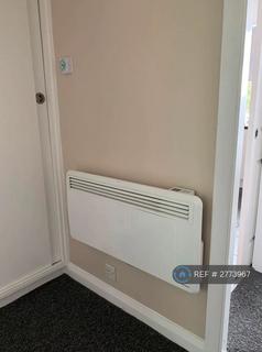 1 bedroom flat to rent, Bromborough, Wirral, CH62