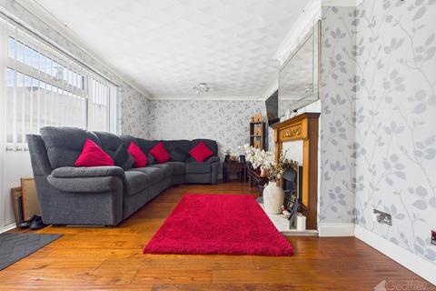 3 bedroom terraced house for sale, Edison Road, Chells, Stevenage SG2