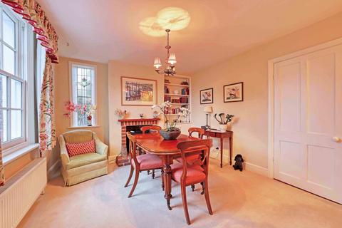 undefined, High Road, Cookham, SL6